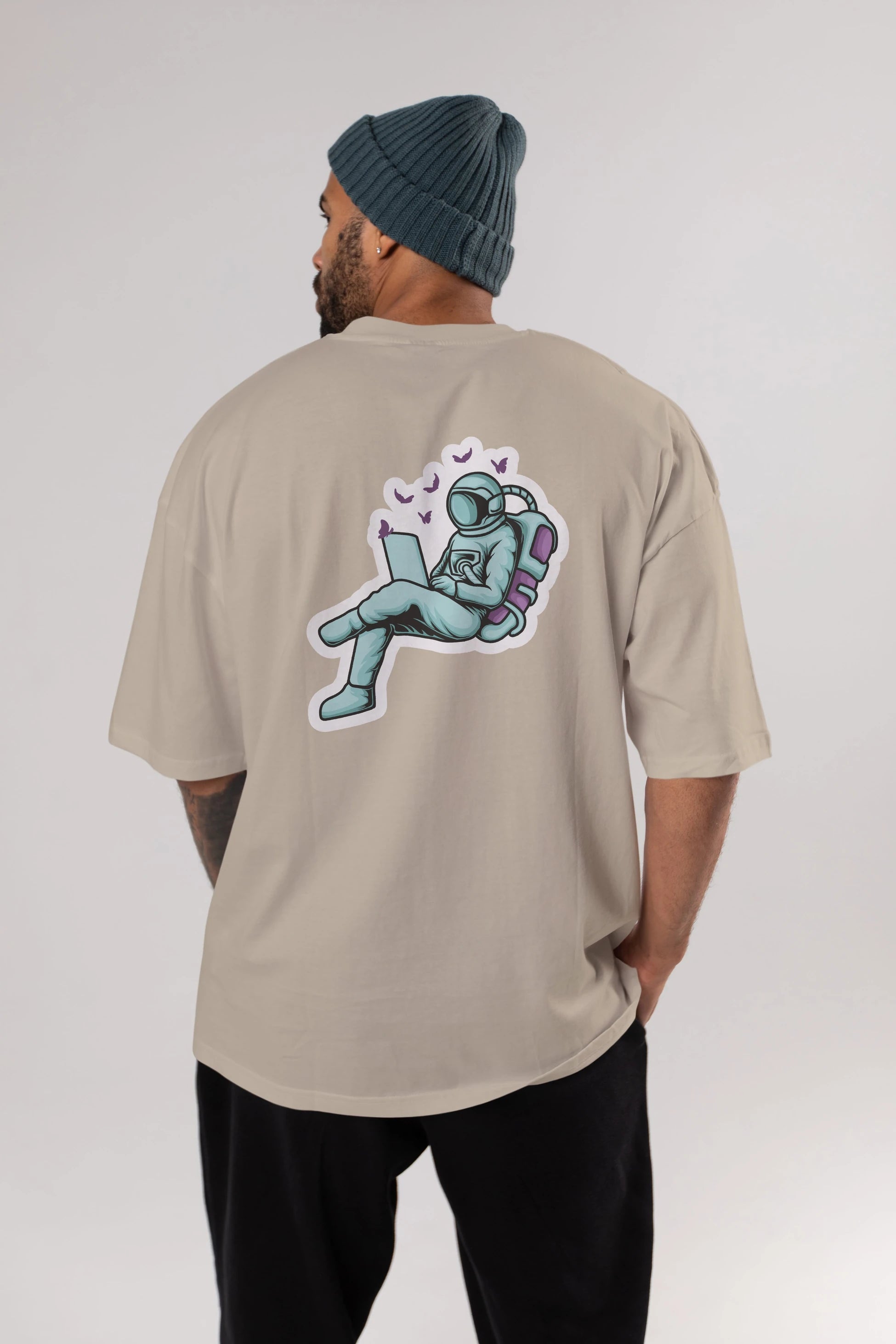 Work with Butterflies in Space Sticker Arka Baskılı Oversize t-shirt Erkek Kadın Unisex