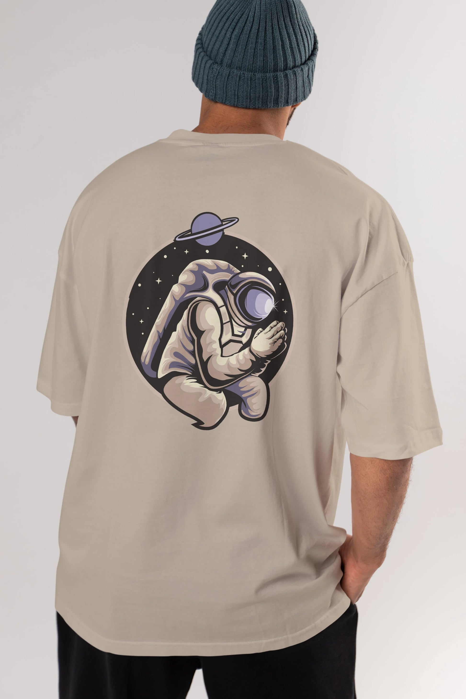 Astronaut Praying Arka Baskılı Oversize t-shirt Erkek Kadın Unisex
