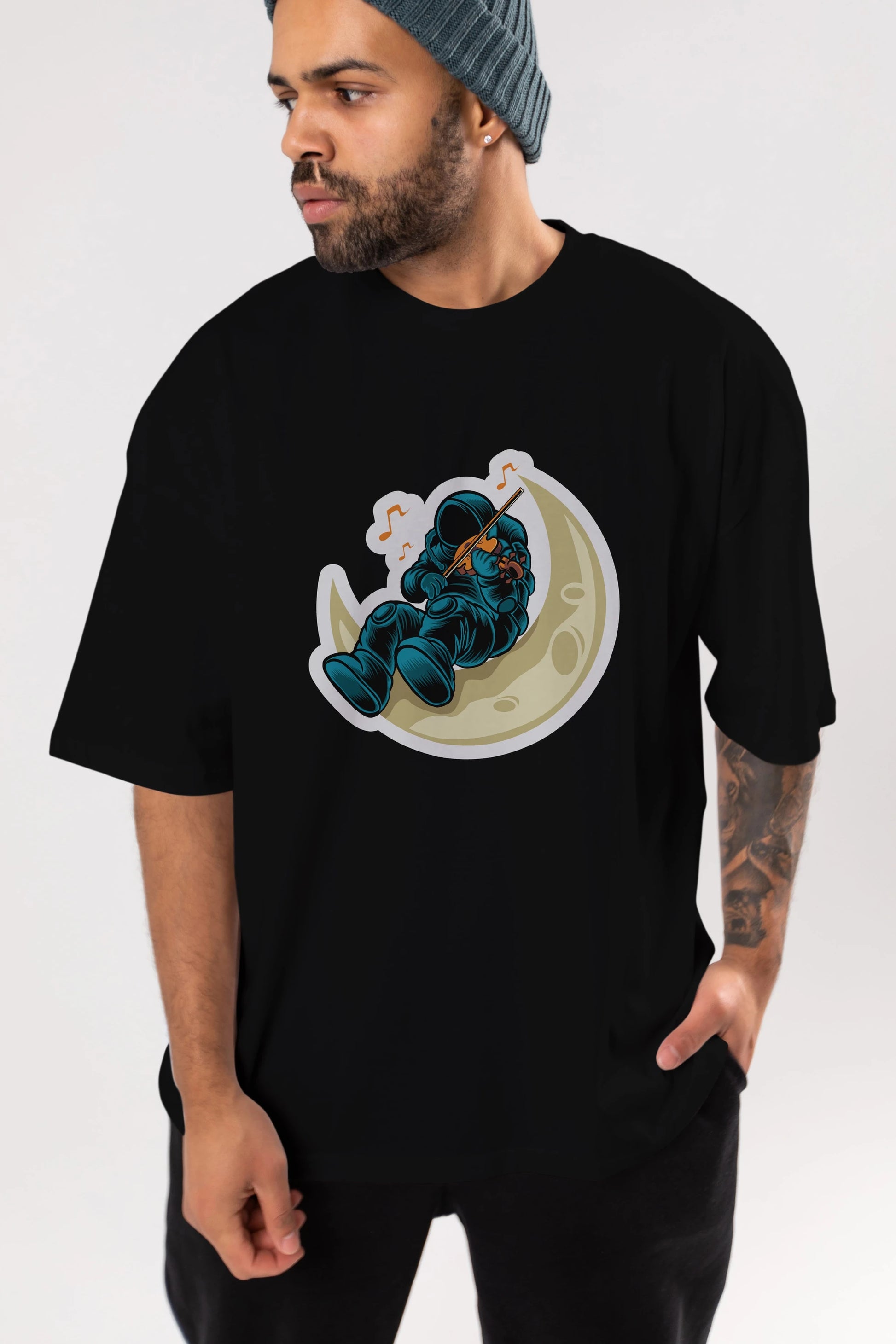 Playing Vionist in Space Sticker Ön Baskılı Oversize t-shirt Erkek Kadın Unisex