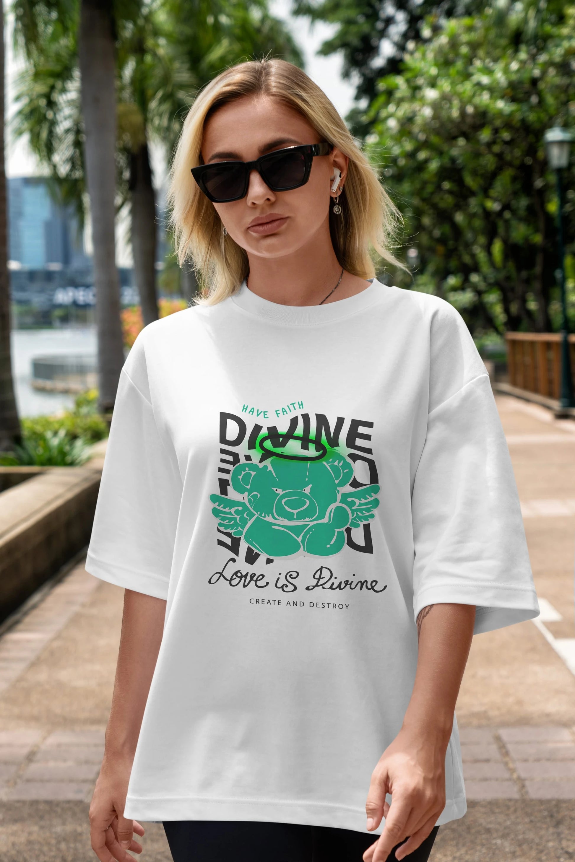 Love is Divine Bear Ön Baskılı Oversize t-shirt Erkek Kadın Unisex