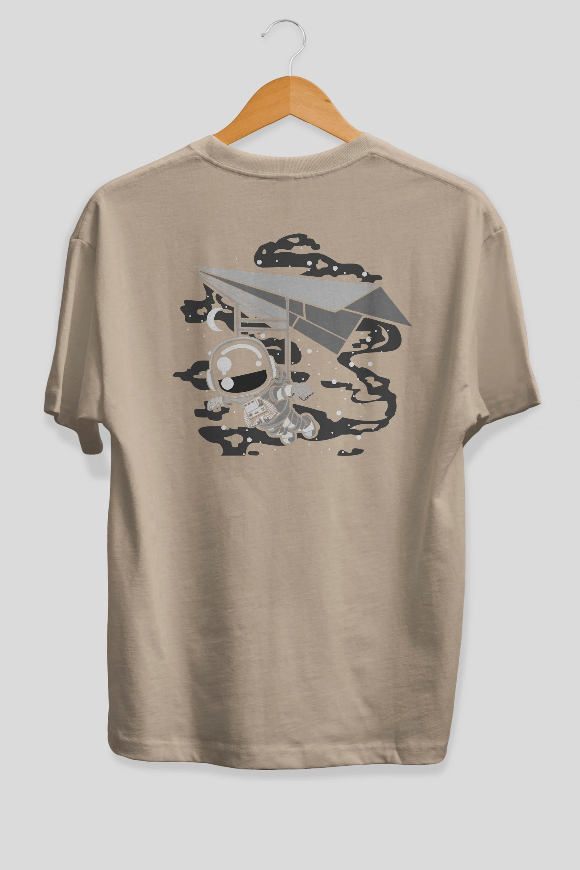 Astronaut Flying Arka Baskılı Oversize t-shirt Erkek Kadın Unisex