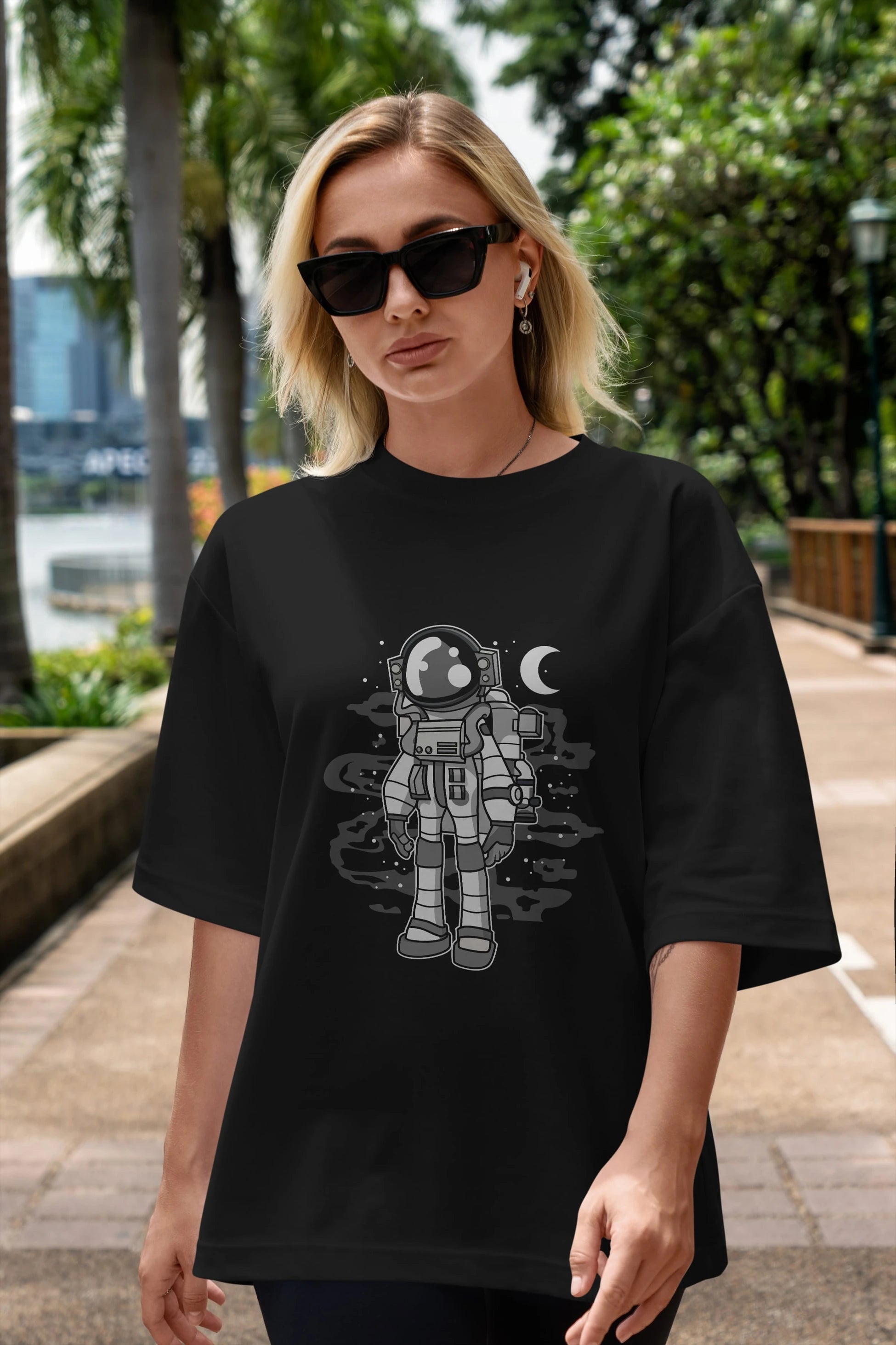 Astronaut Stand Ön Baskılı Oversize t-shirt Erkek Kadın Unisex