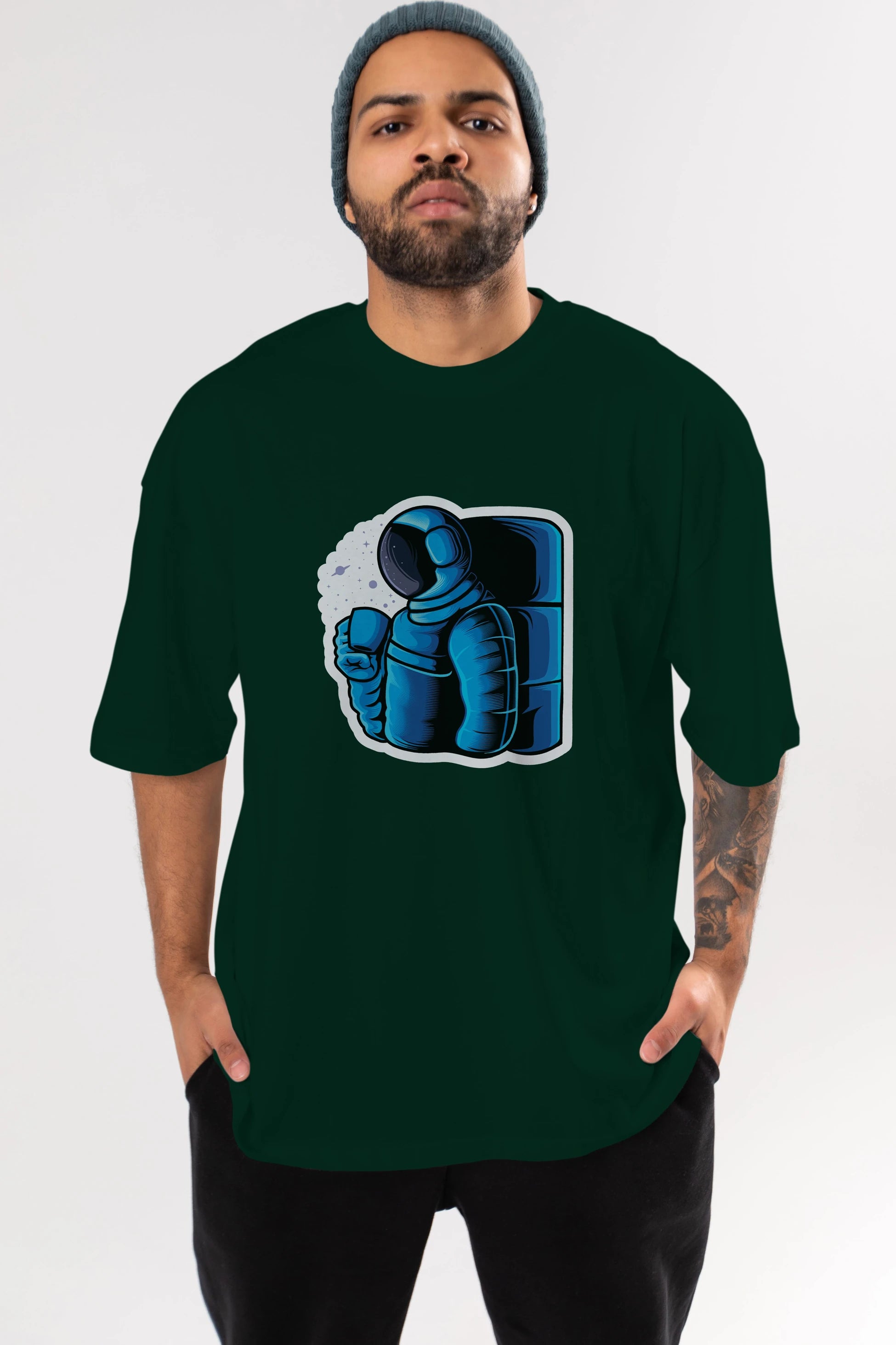 Drinking coffee in space sticker Ön Baskılı Oversize t-shirt Erkek Kadın Unisex