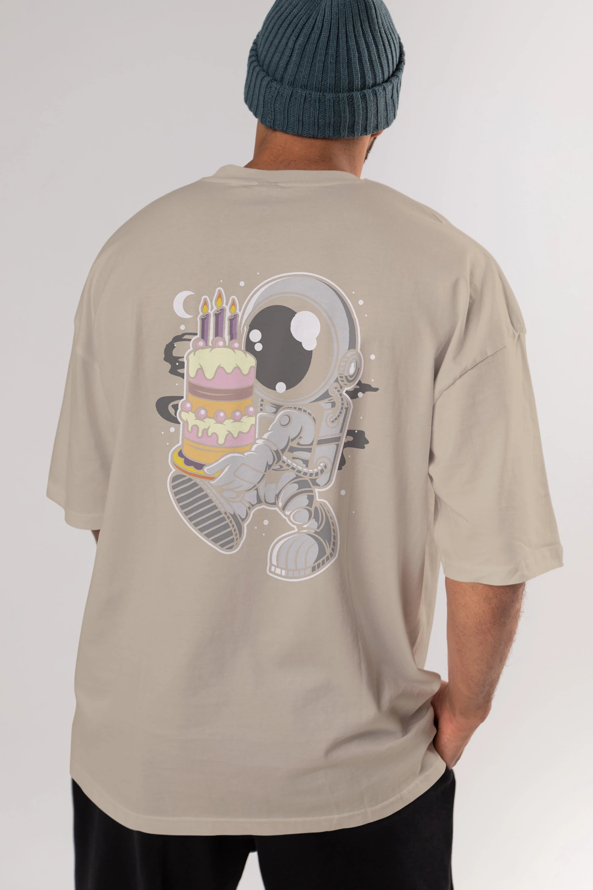 Astronaut Birthday Cake Arka Baskılı Oversize t-shirt Erkek Kadın Unisex