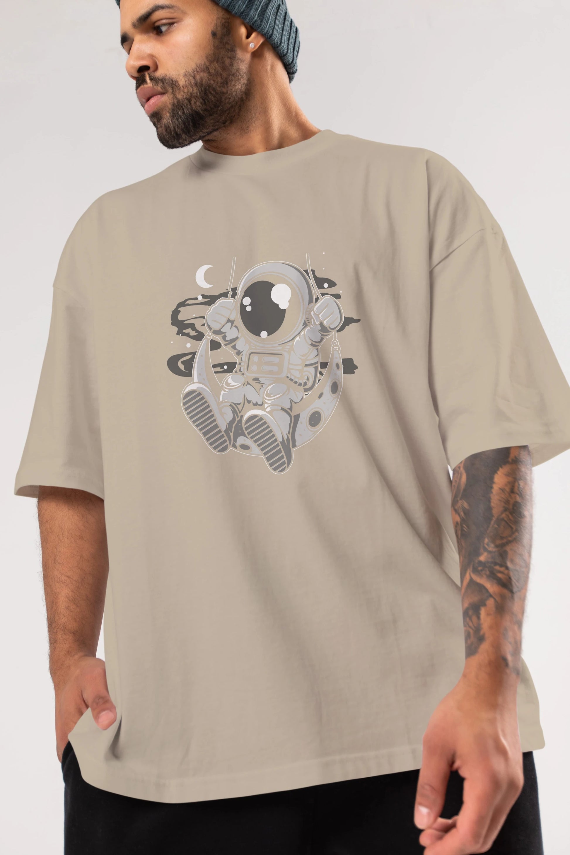 Astronaut Moon Swinger Ön Baskılı Oversize t-shirt Erkek Kadın Unisex