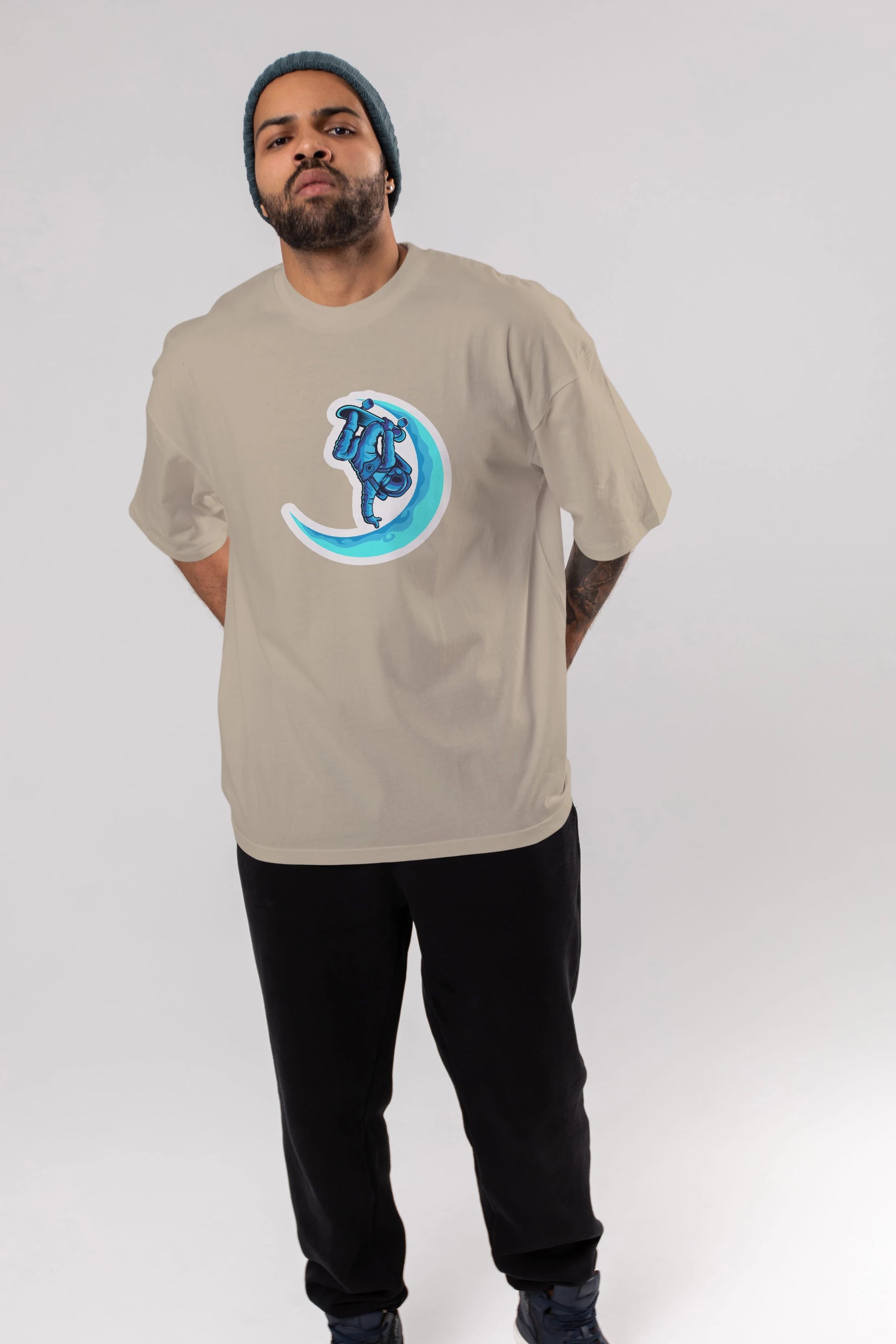 Skating on the moon sticker Ön Baskılı Oversize t-shirt Erkek Kadın Unisex