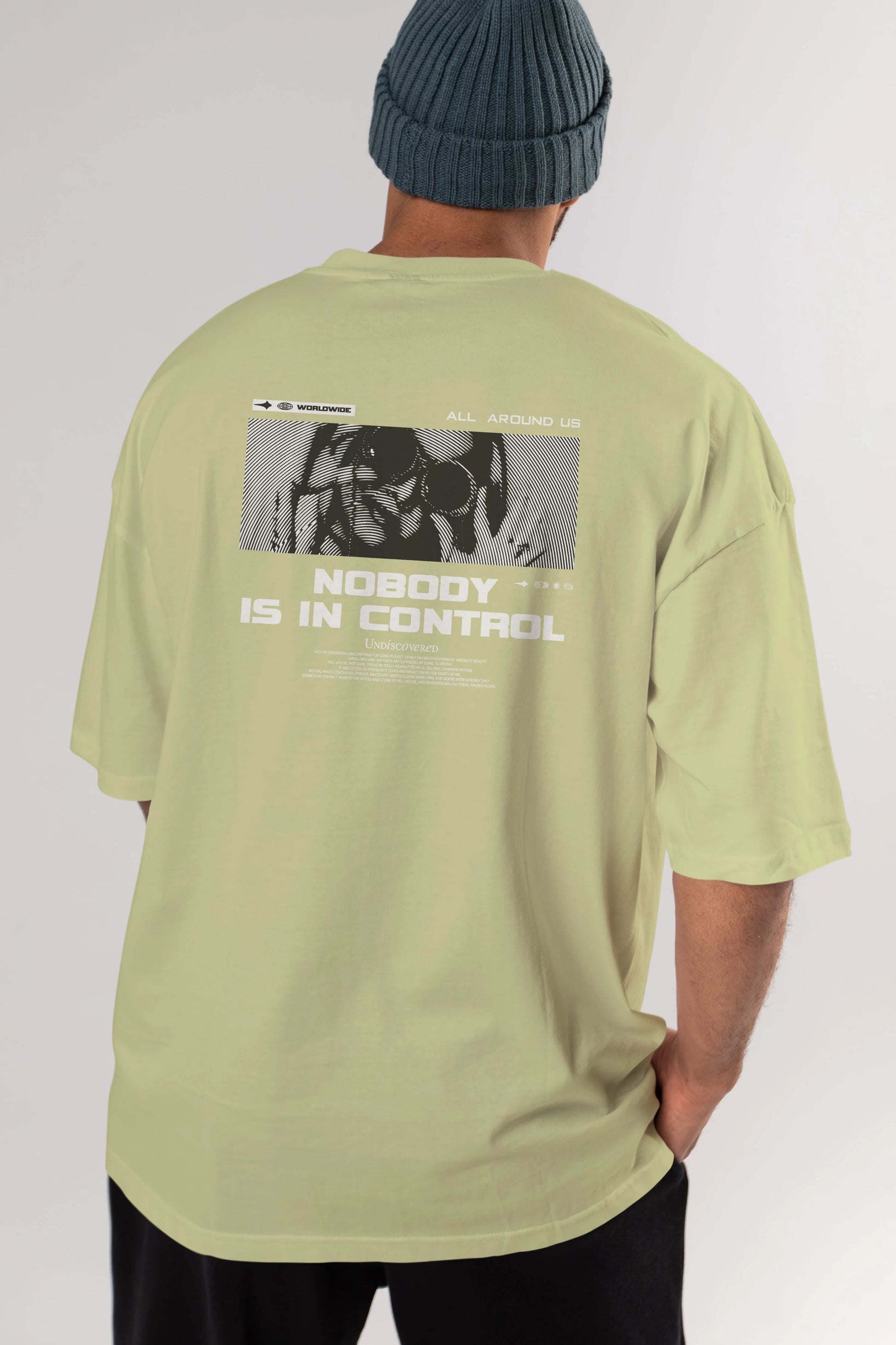 Nobody is in Control Arka Baskılı Oversize t-shirt Erkek Kadın Unisex
