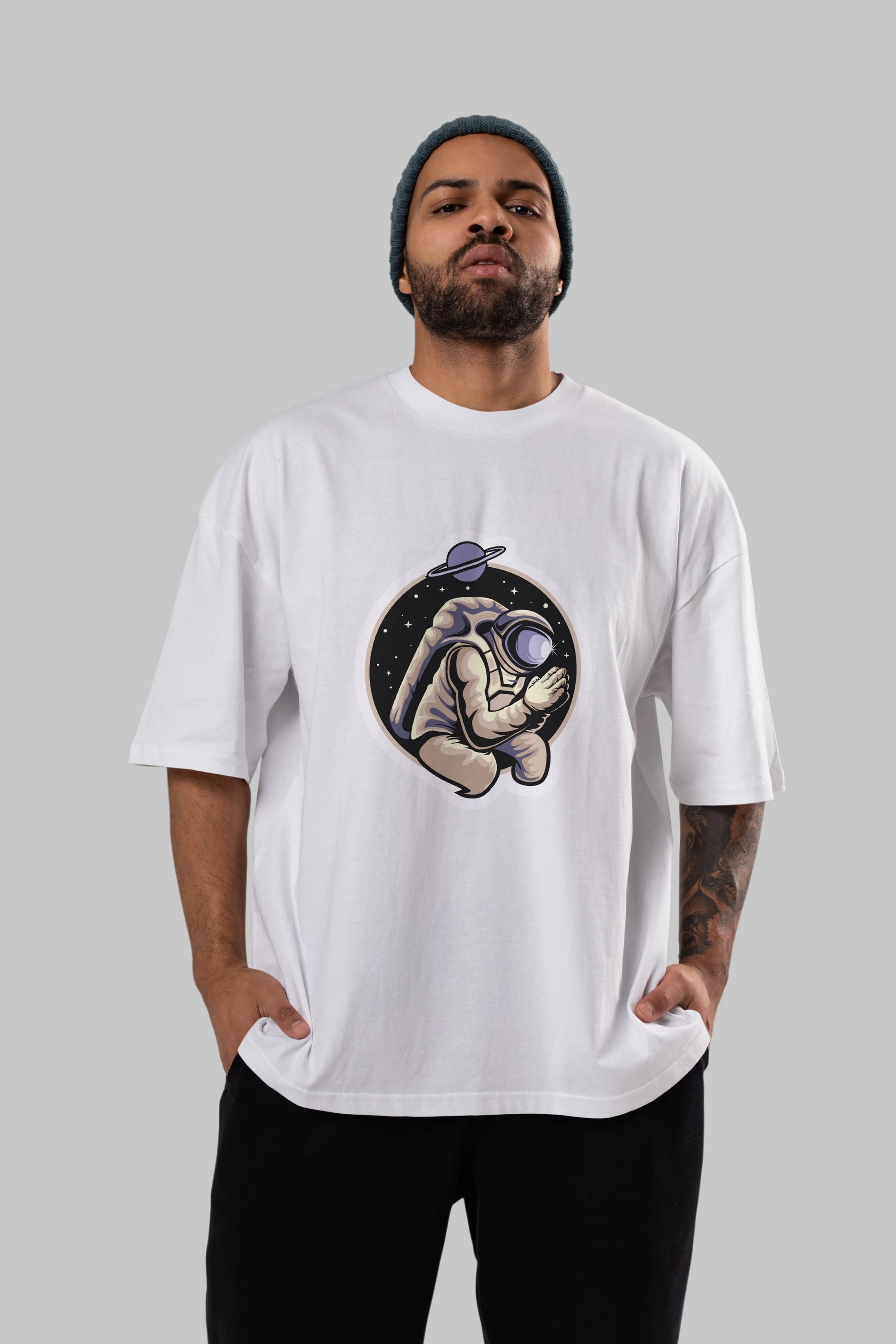 Astronaut Praying Sticker Ön Baskılı Oversize t-shirt Erkek Kadın Unisex