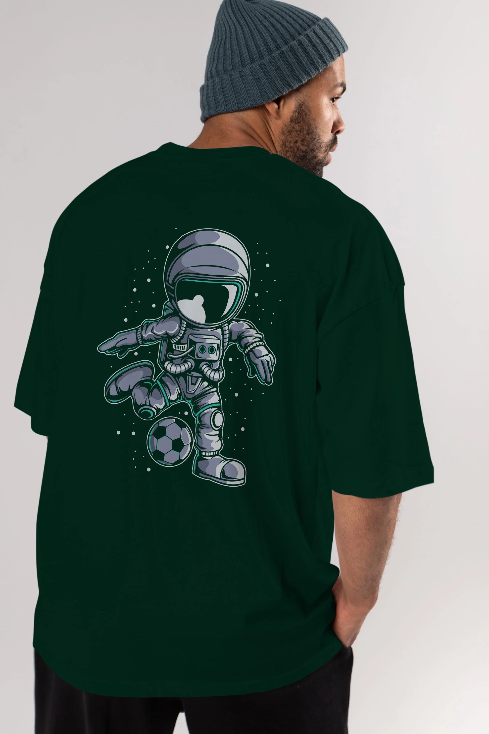 Astronaut Soccer (2) Arka Baskılı Oversize t-shirt Erkek Kadın Unisex