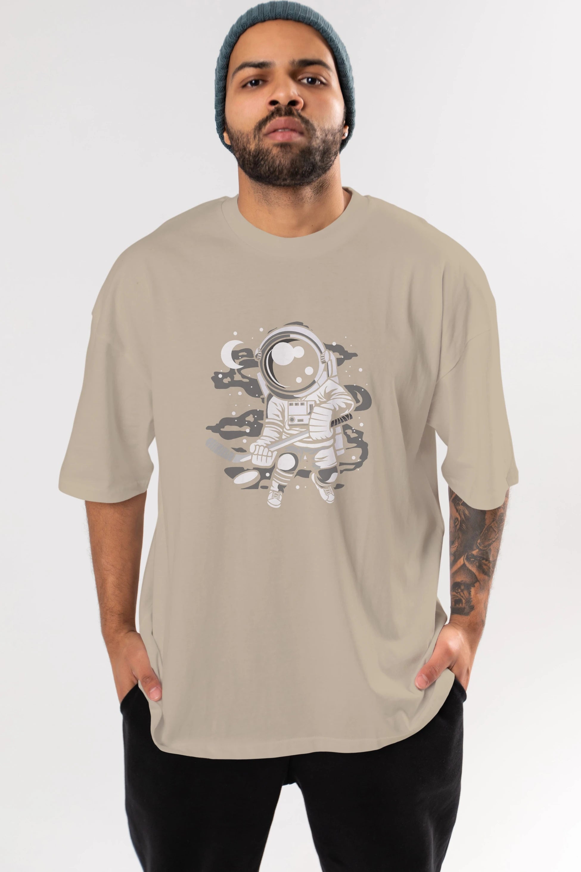 Hockey Player Astronaut Ön Baskılı Oversize t-shirt Erkek Kadın Unisex