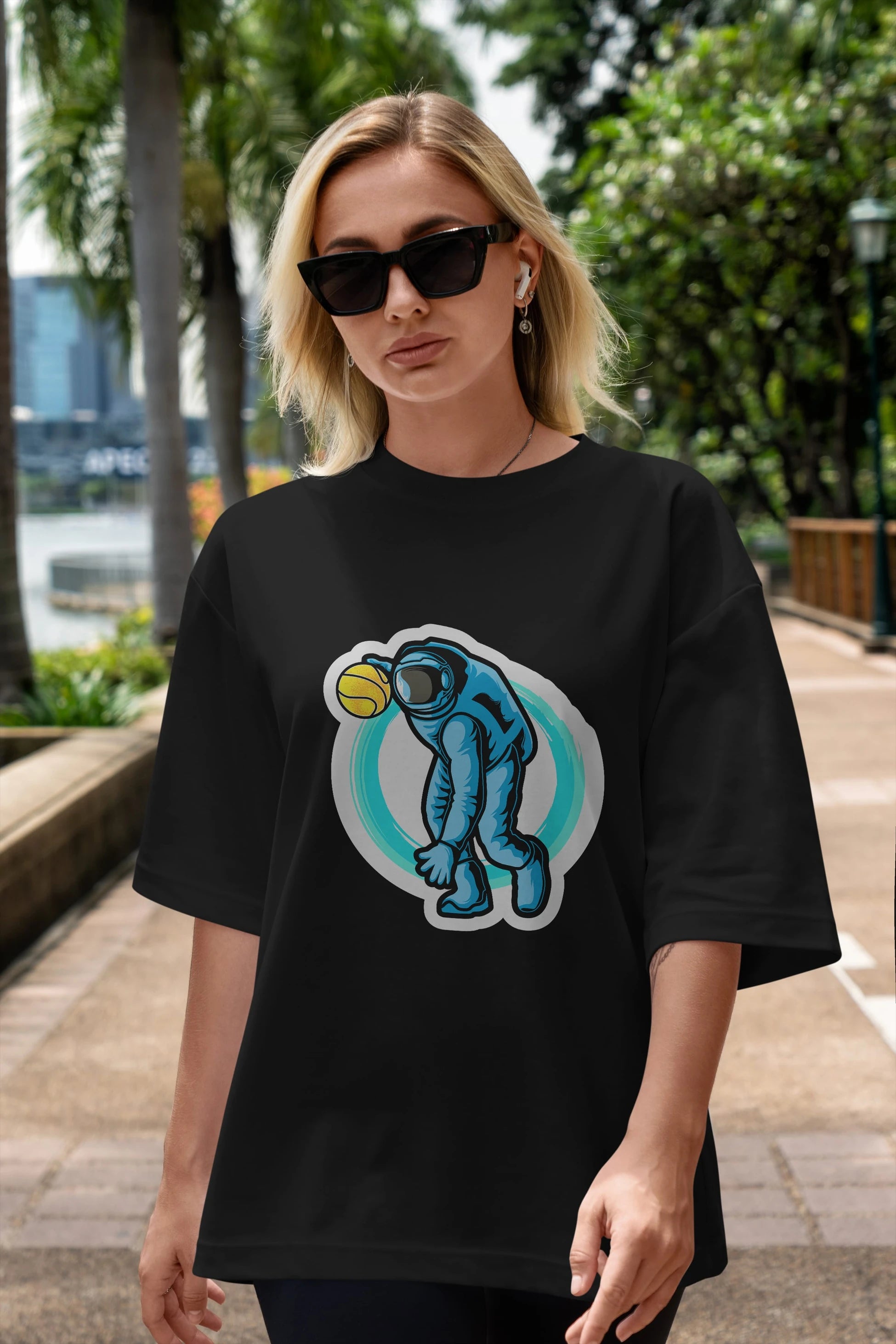 Astronaut Dribble Sticker Ön Baskılı Oversize t-shirt Erkek Kadın Unisex