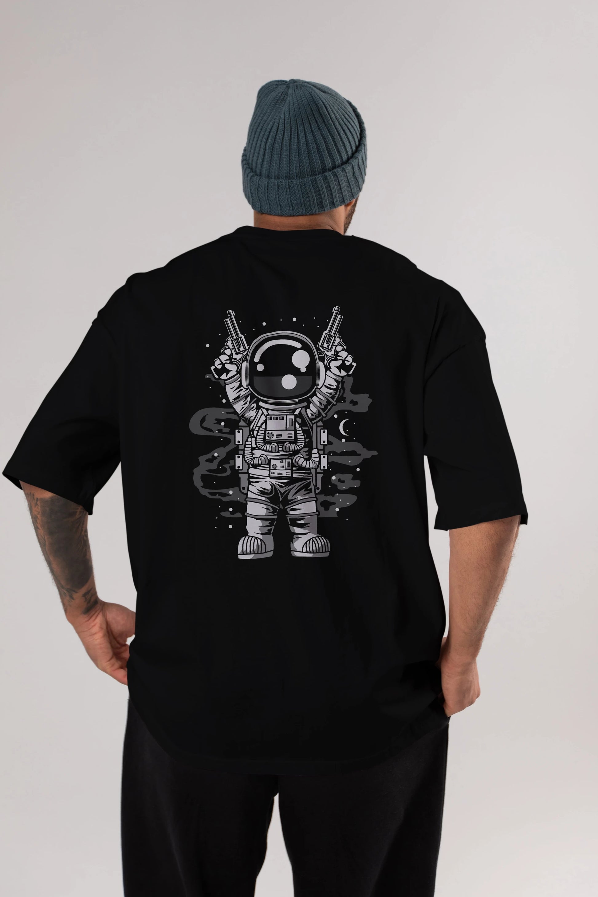 Astronaut Gun Arka Baskılı Oversize t-shirt Erkek Kadın Unisex
