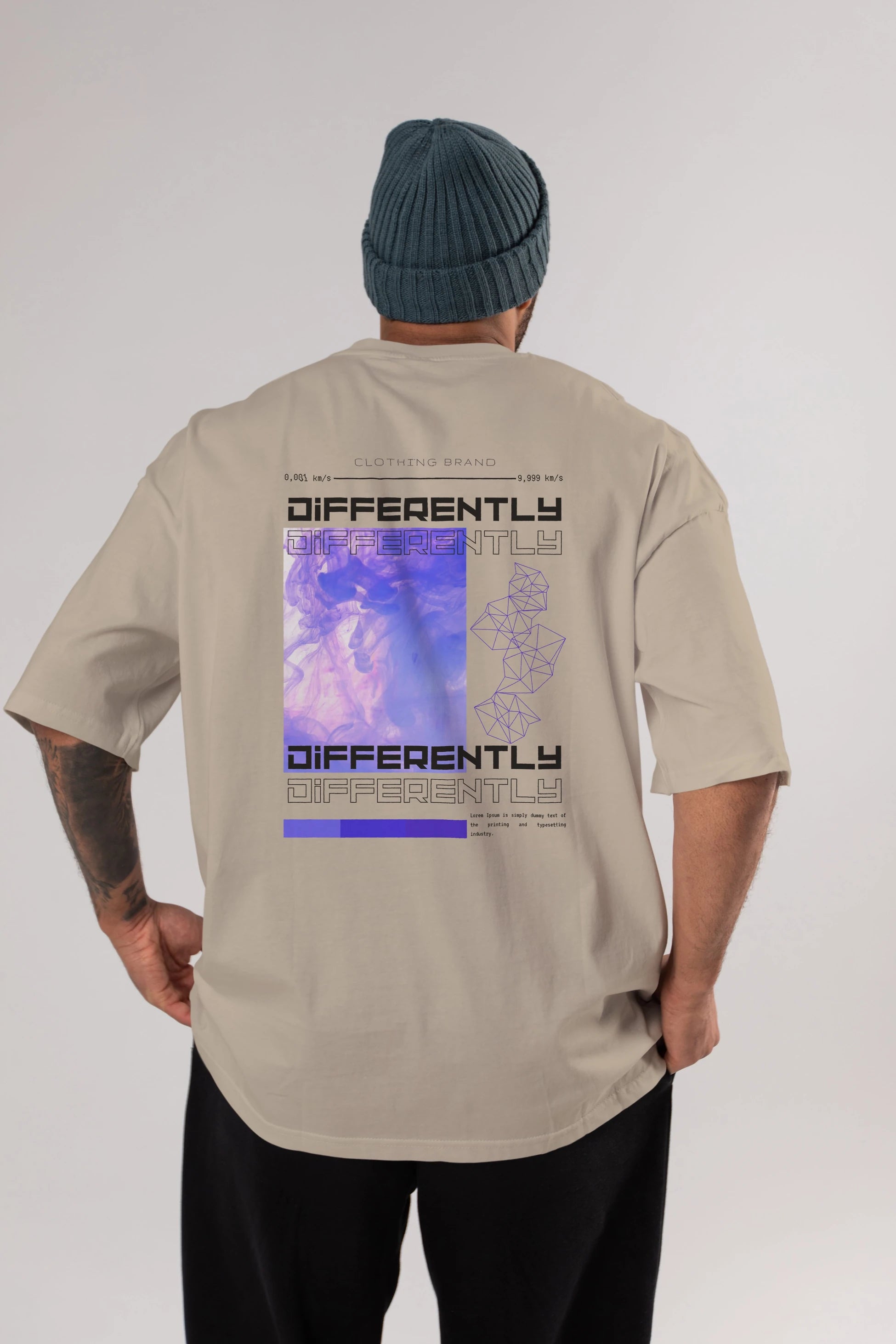 Differently Yazılı Arka Baskılı Oversize t-shirt Erkek Kadın Unisex