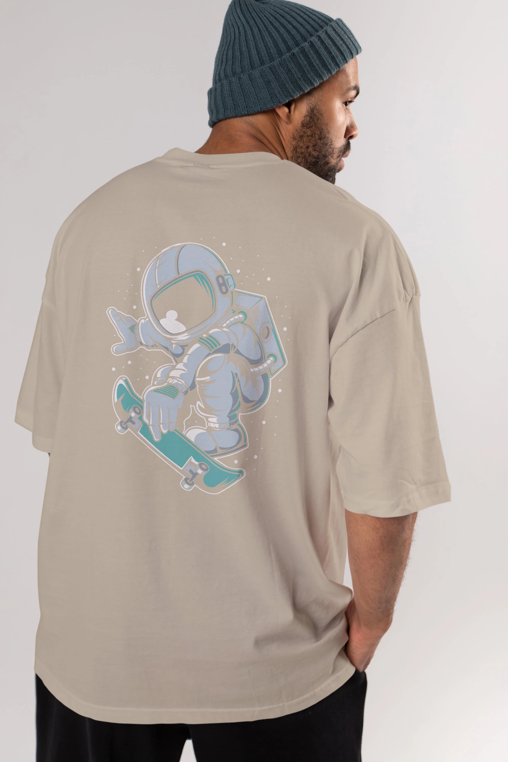 Astronaut Skateboard Jump Arka Baskılı Oversize t-shirt Erkek Kadın Unisex