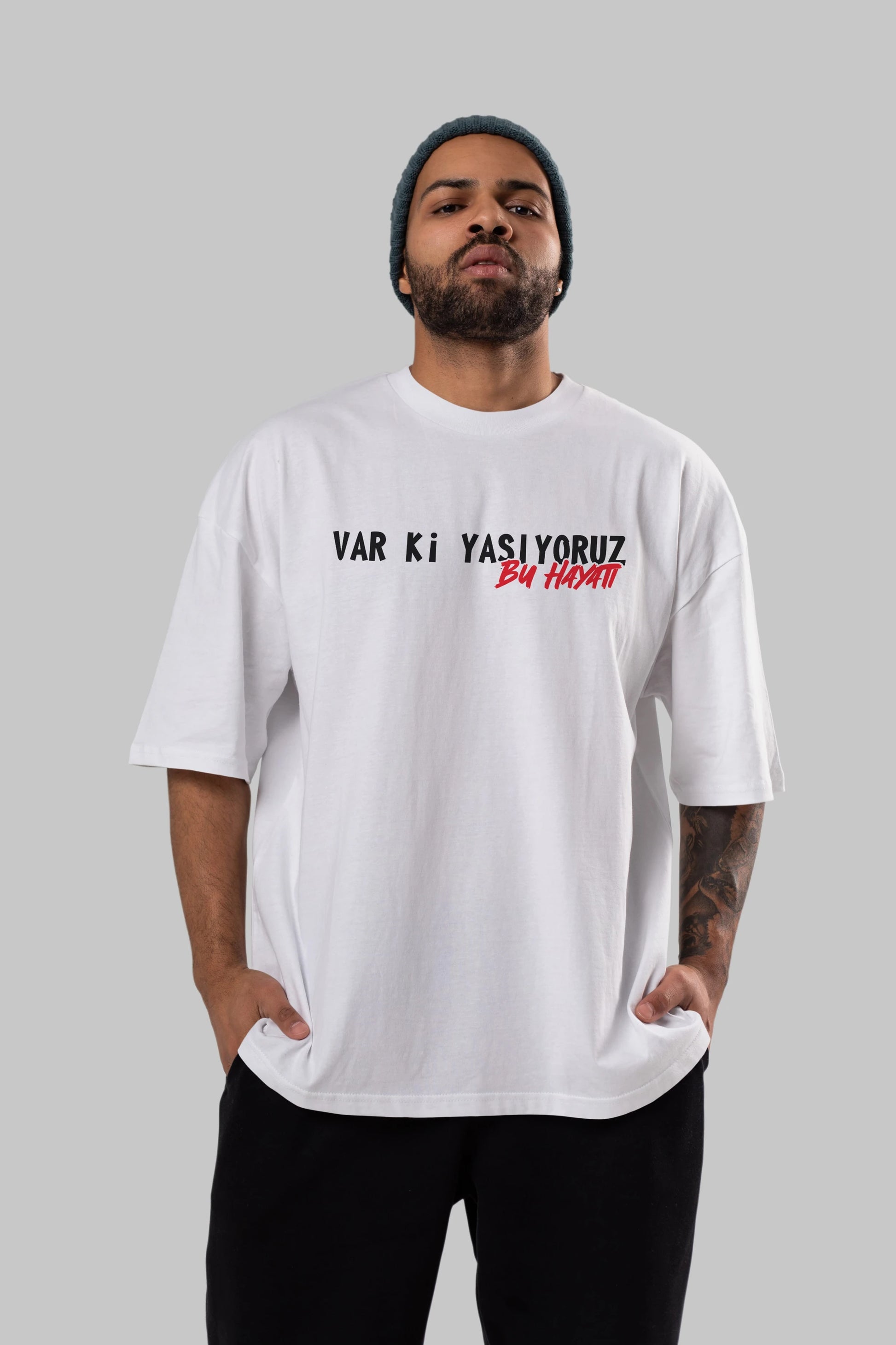 Var Ki Yaşıyoruz Bu Hayatı Ön Baskılı Oversize t-shirt %100 pamuk Erkek Kadın Unisex