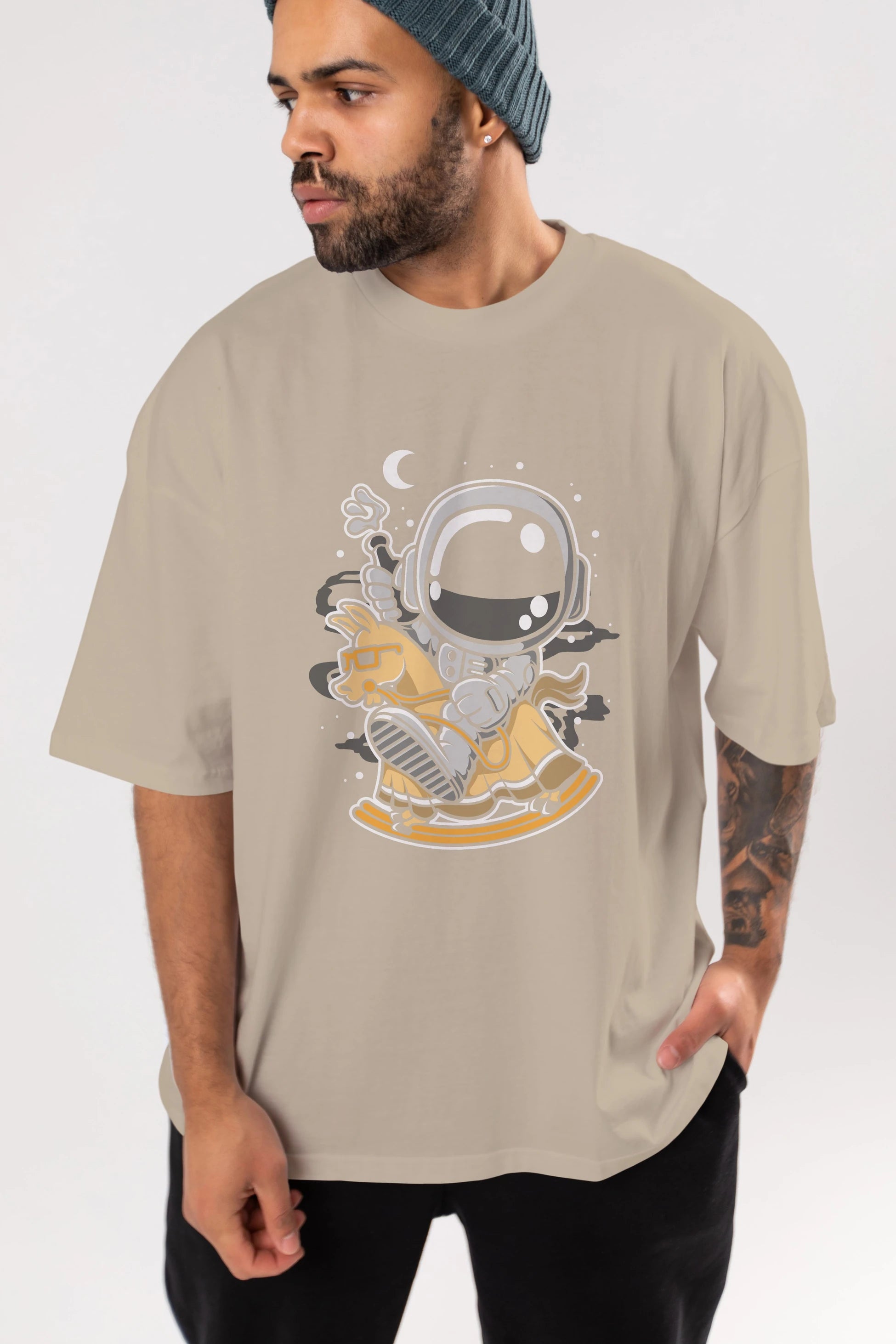 Astronaut RidingToy Horse Ön Baskılı Oversize t-shirt Erkek Kadın Unisex