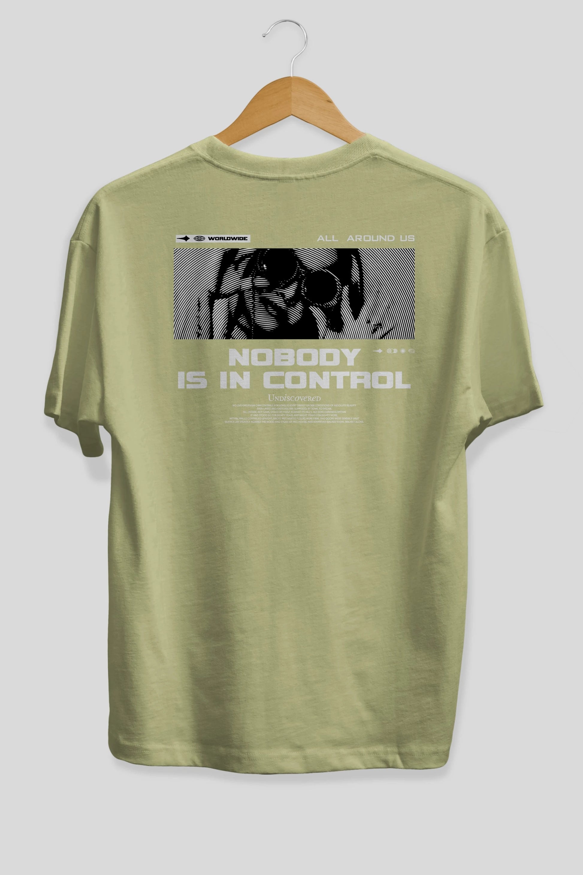 Nobody is in Control Arka Baskılı Oversize t-shirt Erkek Kadın Unisex