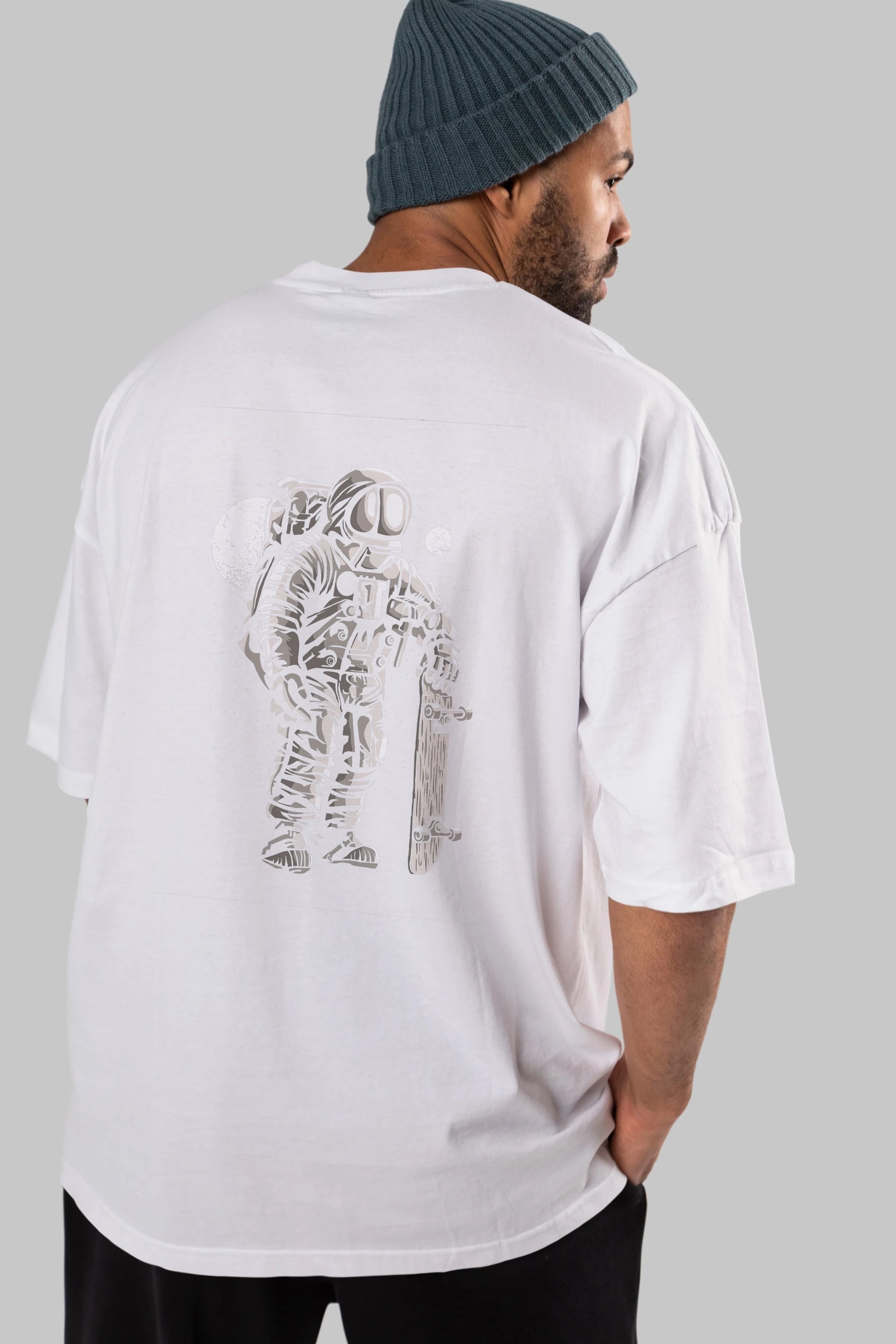 Astronaut Skater Arka Baskılı Oversize t-shirt Erkek Kadın Unisex %100 Pamuk