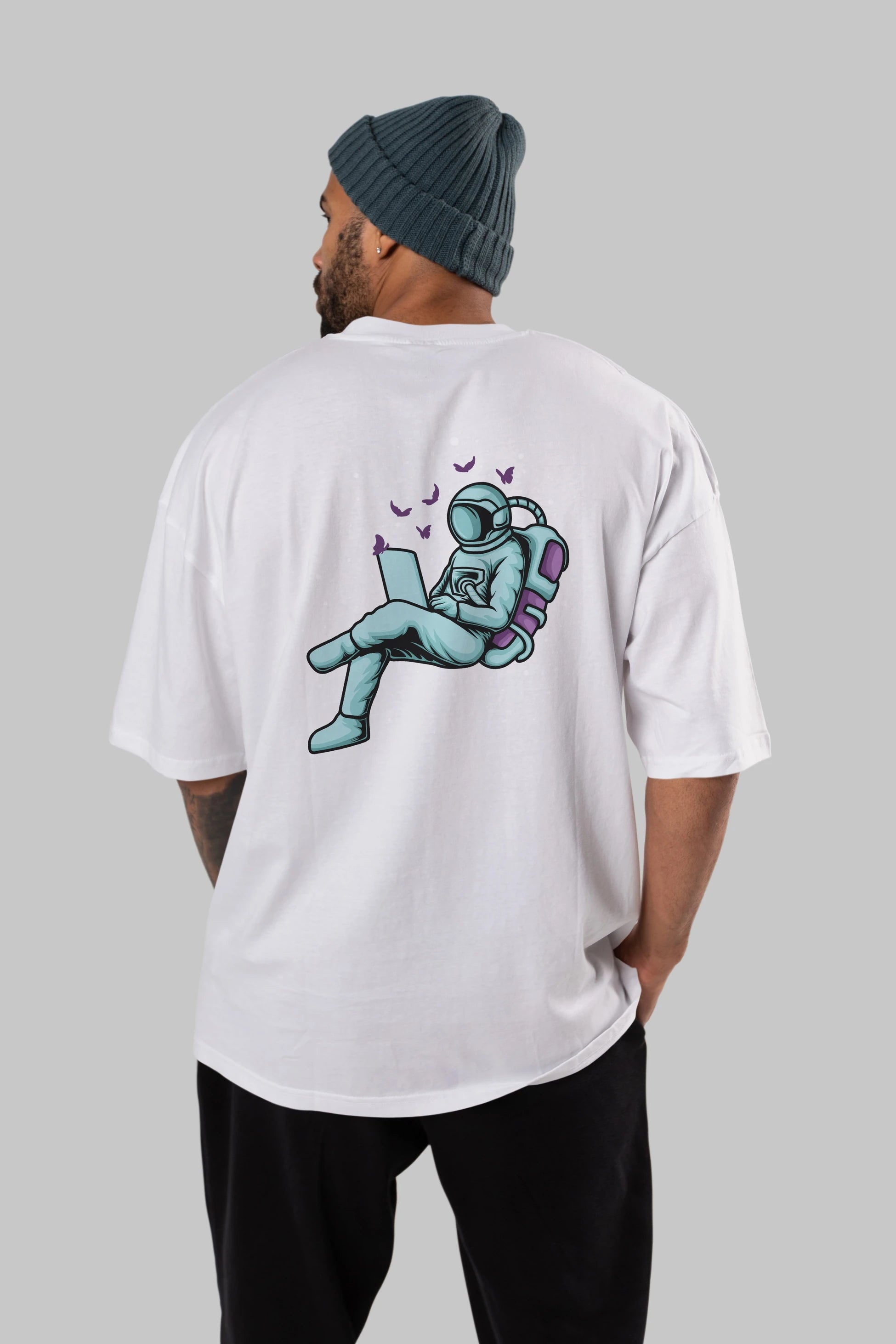 Work with Butterflies in Space Arka Baskılı Oversize t-shirt Erkek Kadın Unisex