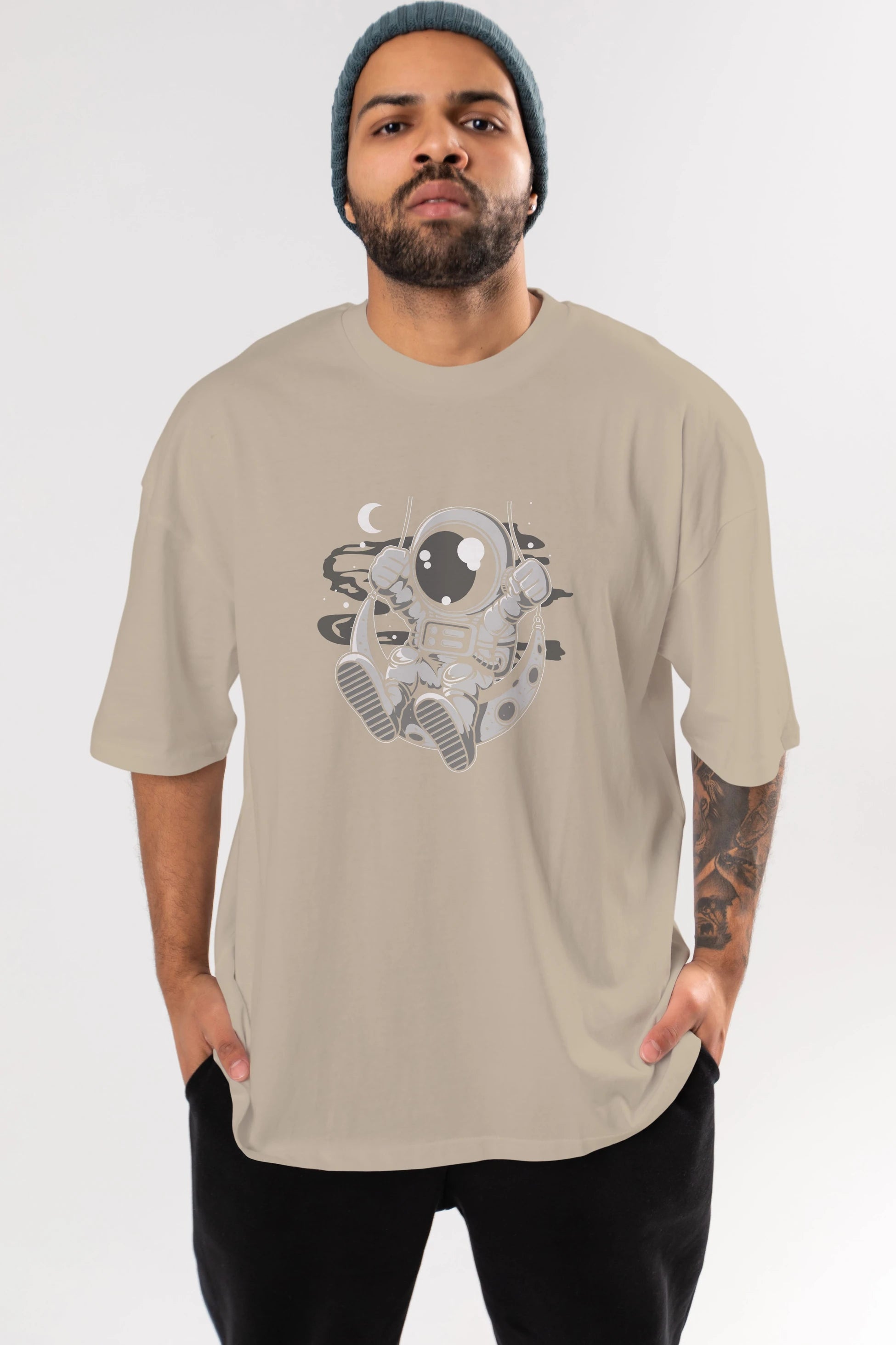 Astronaut Moon Swinger Ön Baskılı Oversize t-shirt Erkek Kadın Unisex