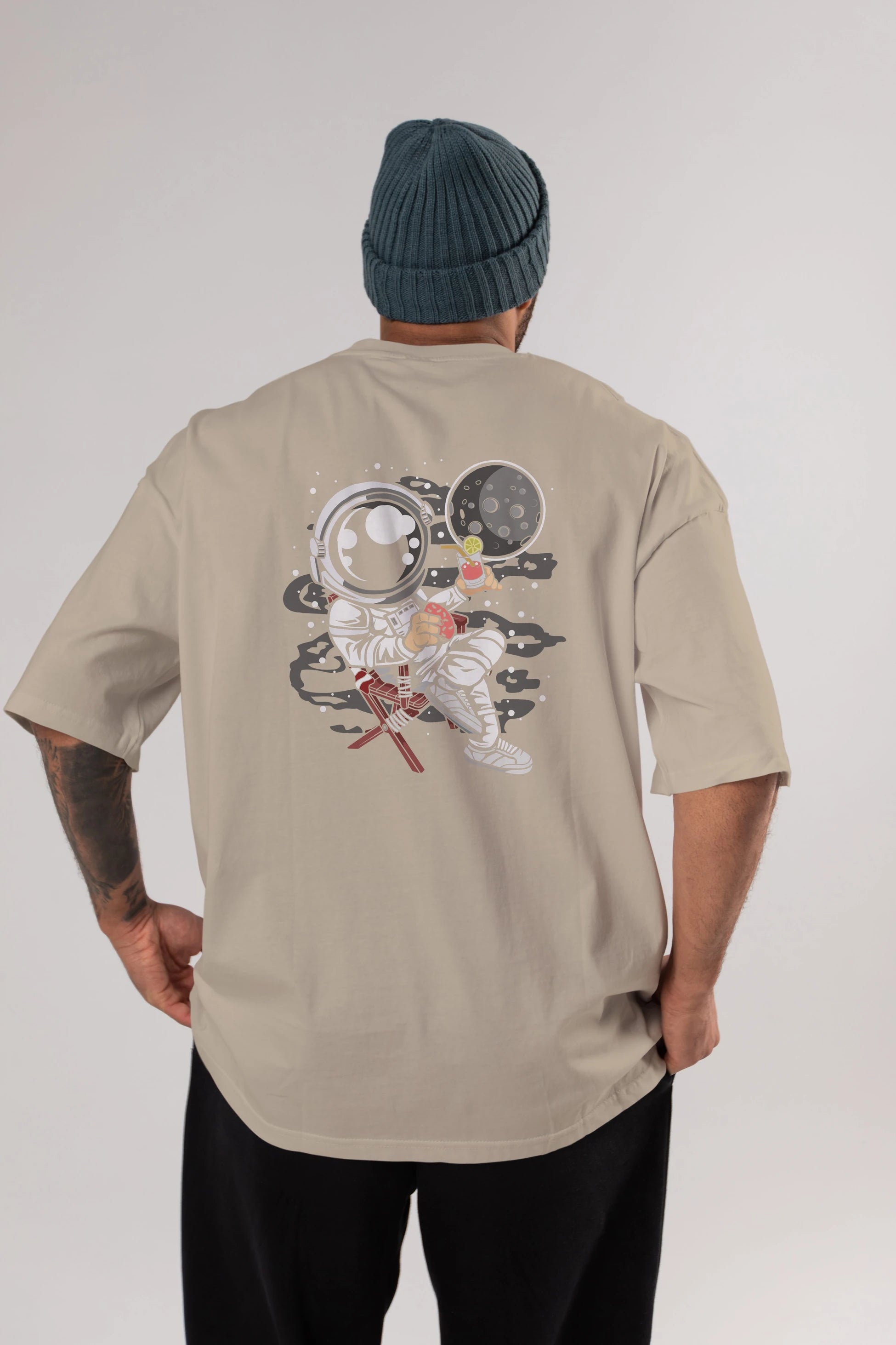 Holiday Astronaut Arka Baskılı Oversize t-shirt Erkek Kadın Unisex