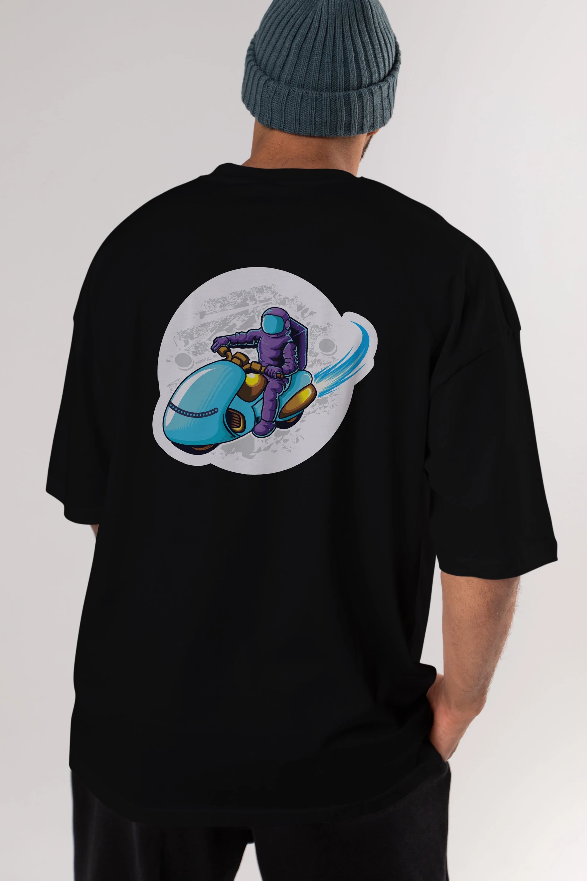 Astrorider in Space Sticker Arka Baskılı Oversize t-shirt Erkek Kadın Unisex