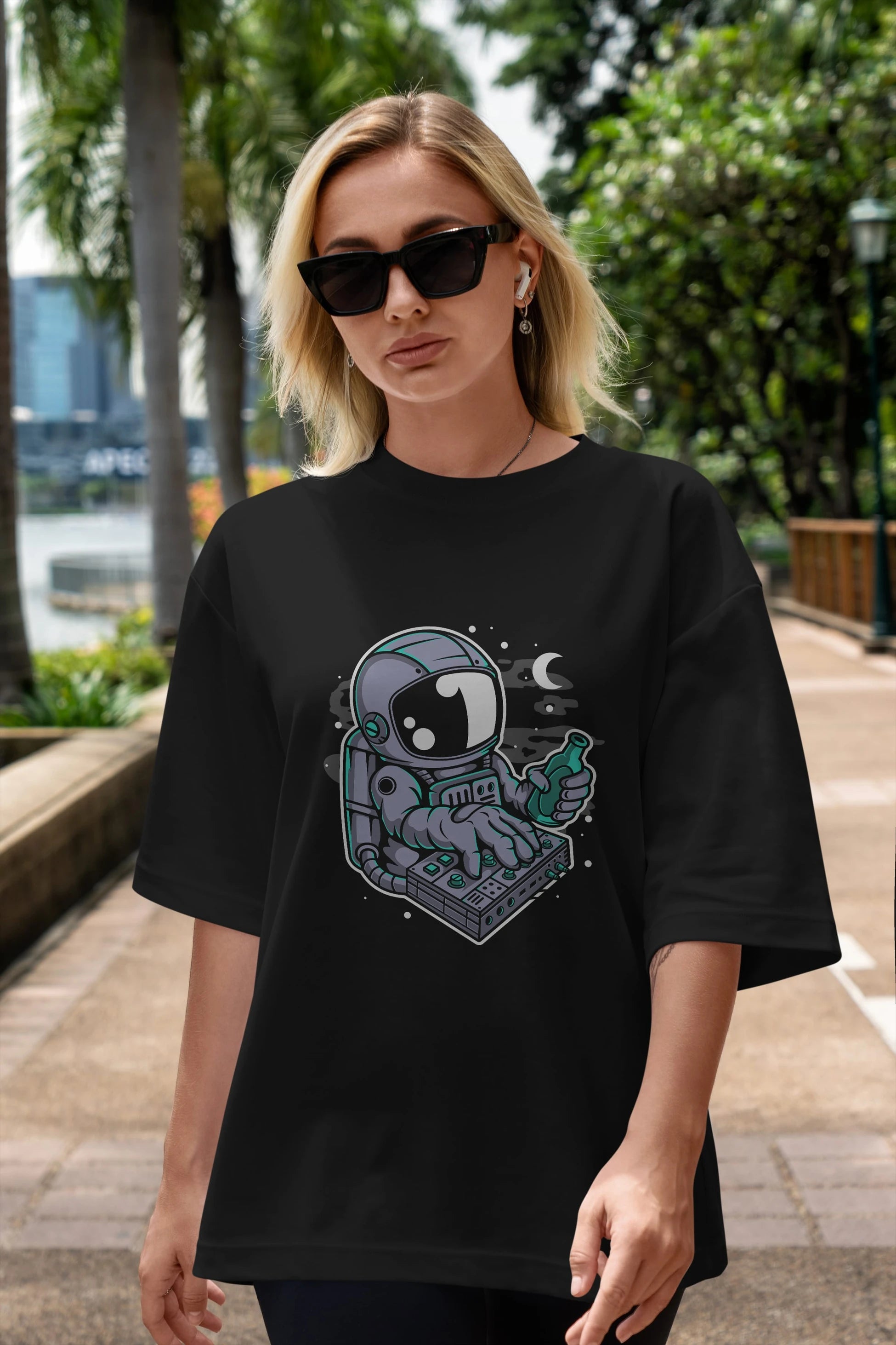 Astronaut Synth Ön Baskılı Oversize t-shirt Erkek Kadın Unisex