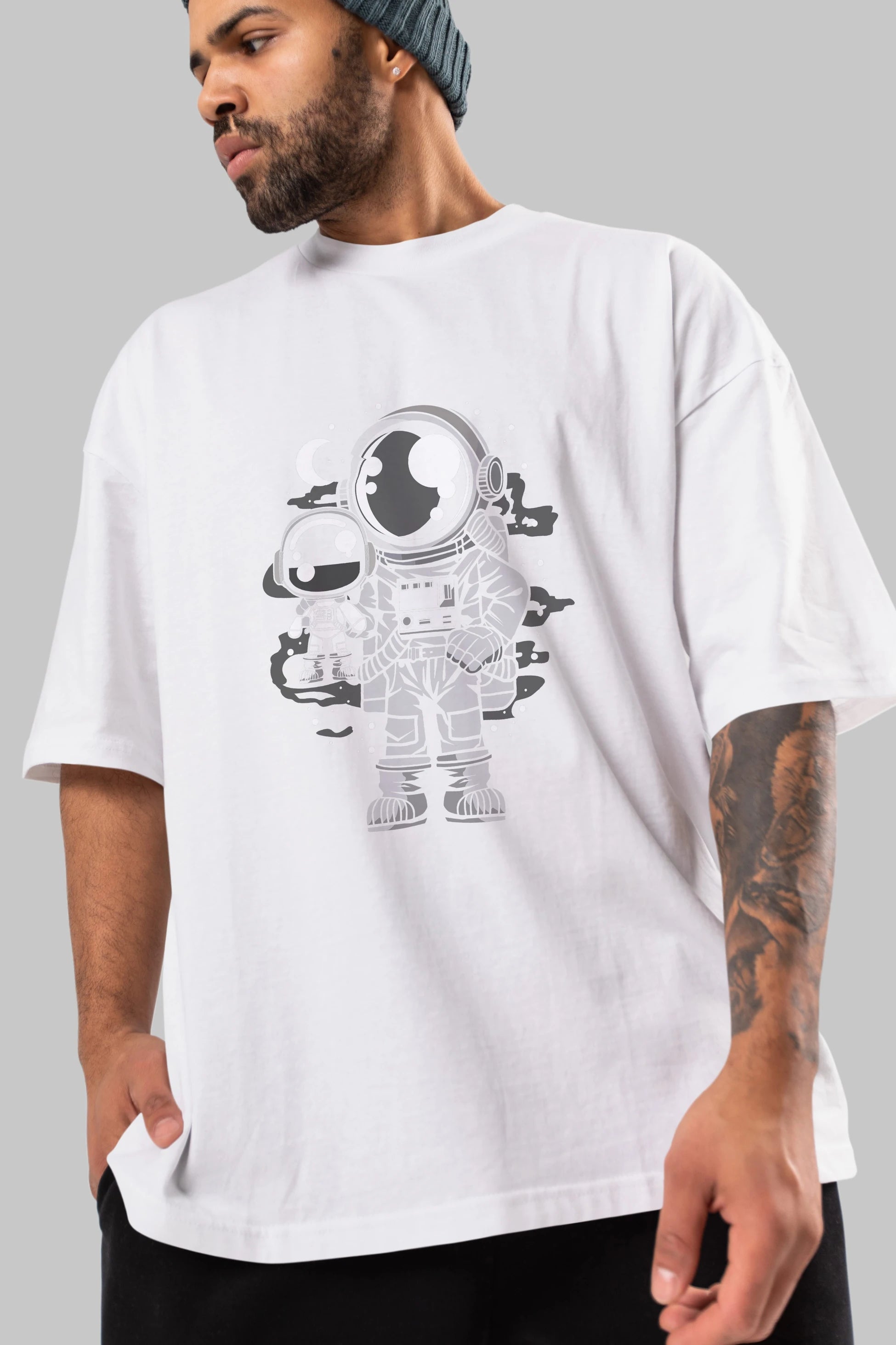 Astronaut And His Doll Ön Baskılı Oversize t-shirt Erkek Kadın Unisex