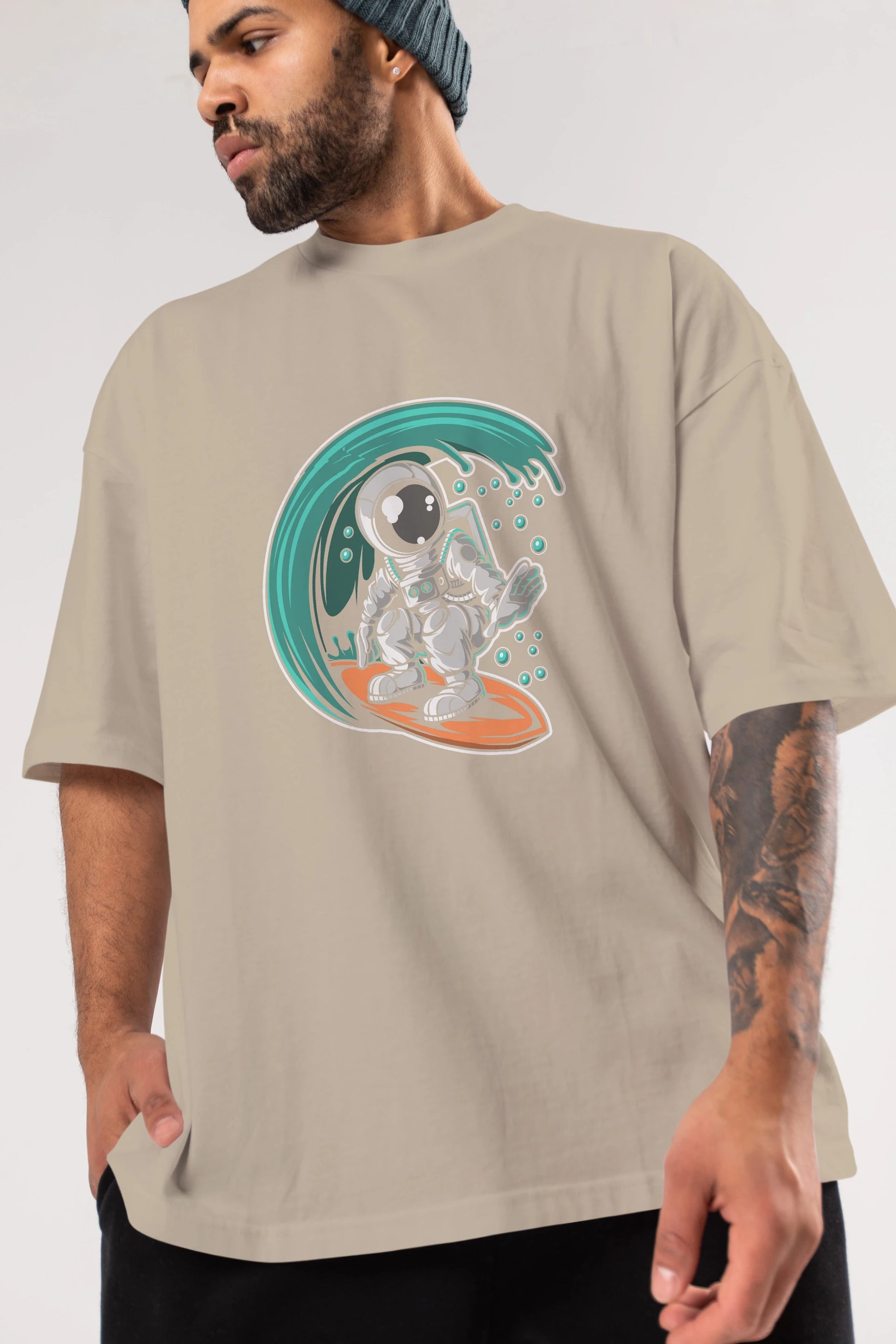 Astronaut Surfing Ön Baskılı Oversize t-shirt Erkek Kadın Unisex