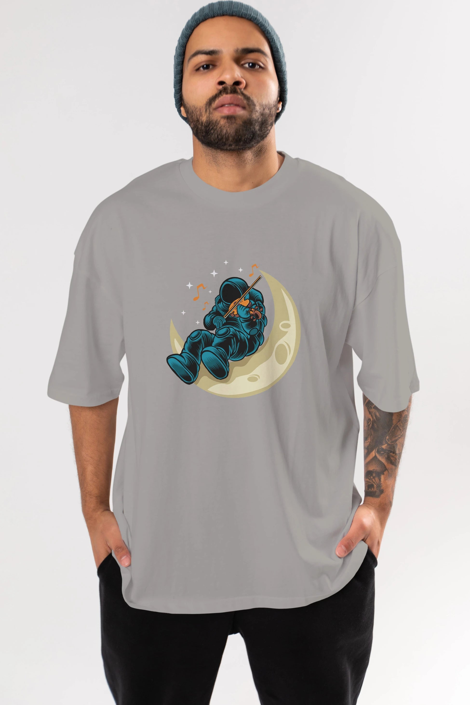 Playing Vionist in Space Ön Baskılı Oversize t-shirt Erkek Kadın Unisex