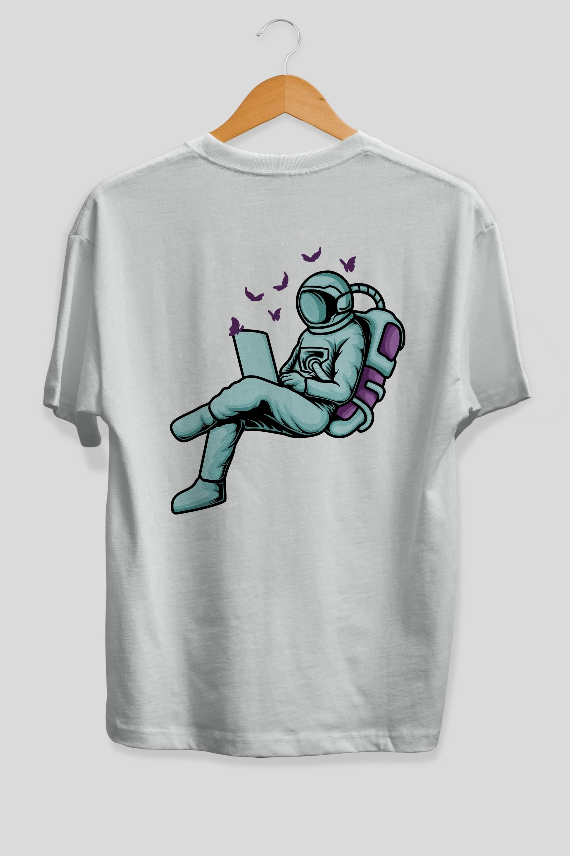 Work with Butterflies in Space Arka Baskılı Oversize t-shirt Erkek Kadın Unisex