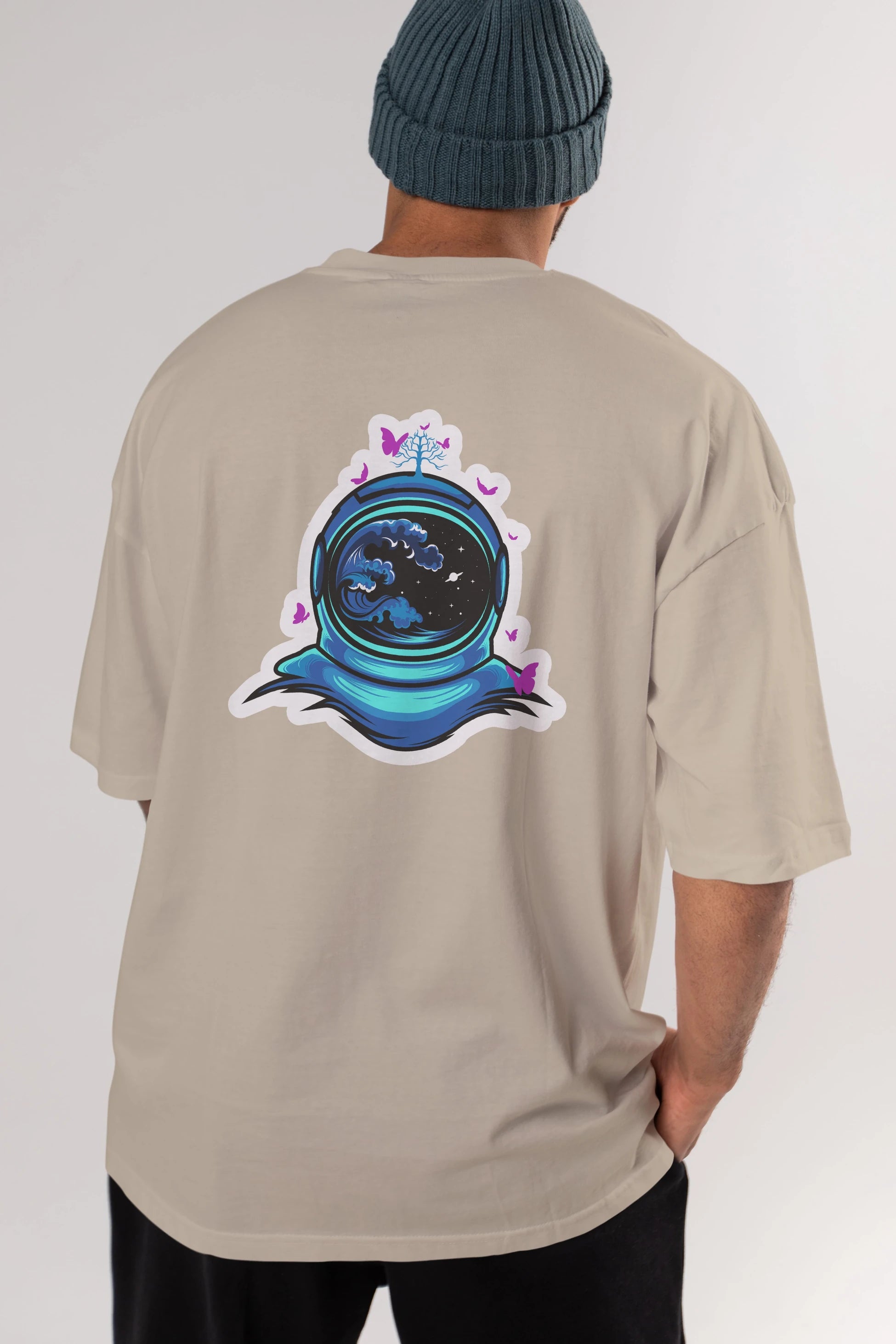 Astronaut and Butterfly Sticker Arka Baskılı Oversize t-shirt Erkek Kadın Unisex